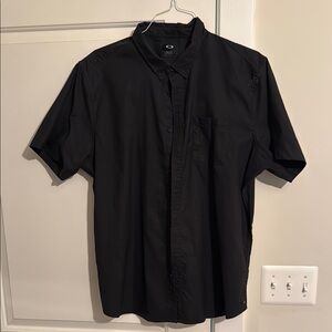 Oakley Men's Black Short Sleeve Shirt